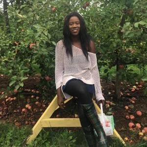 Meet your Posher, Ambra